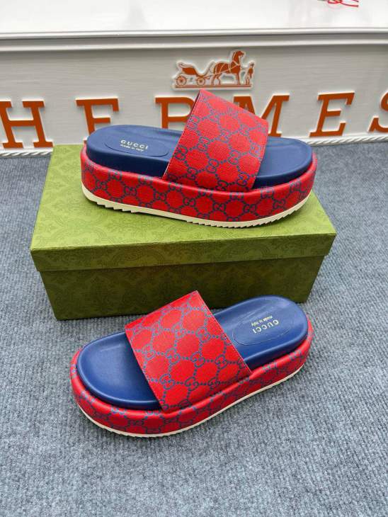 Picture of Gucci Slippers _SKUGuccisz36-4252078.5cmmnf0335